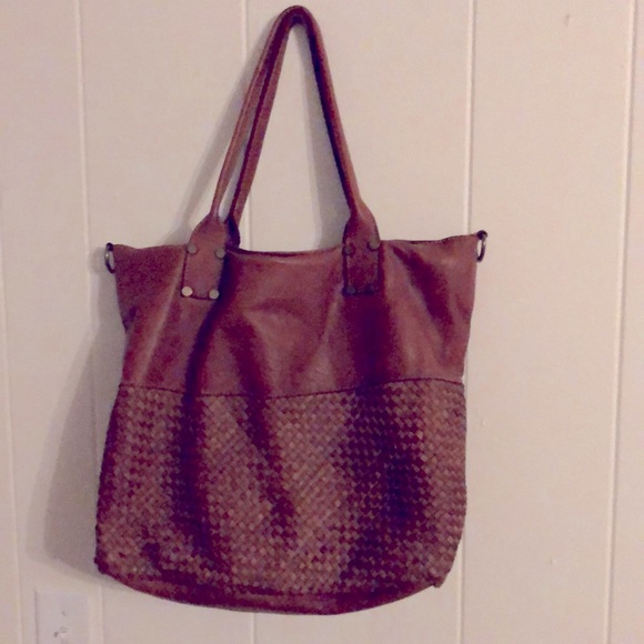 Garnet hill woven leather hobo bag made in Italy - Picture 3 of 7